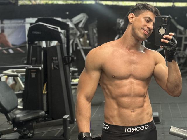 JoseRumBerotop - Live porn &amp; sex cam - 30580277