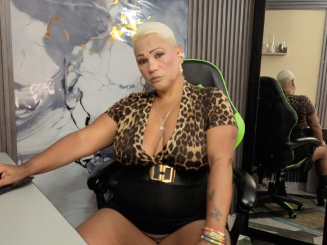 GianellaCox - Live sex cam - 30582767