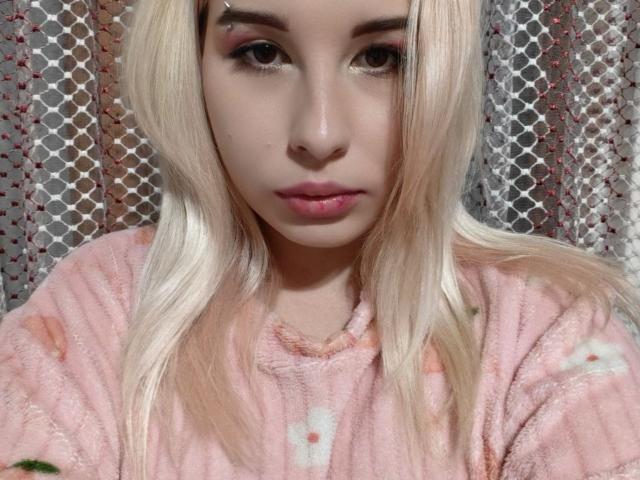 LavonneAddy - Live sex cam - 30585104