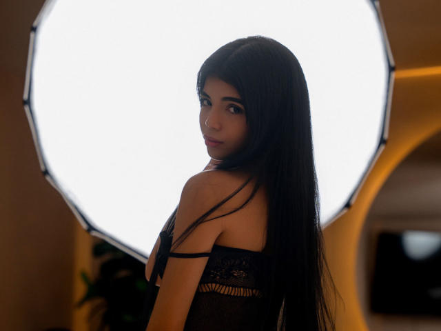 RoxanneeSecret - Live porn &amp; sex cam - 30586190