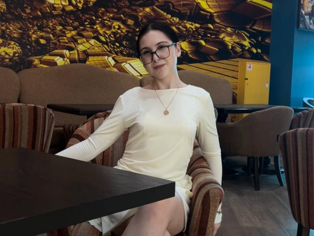 DeeannMilloy - Live sex cam - 30593429