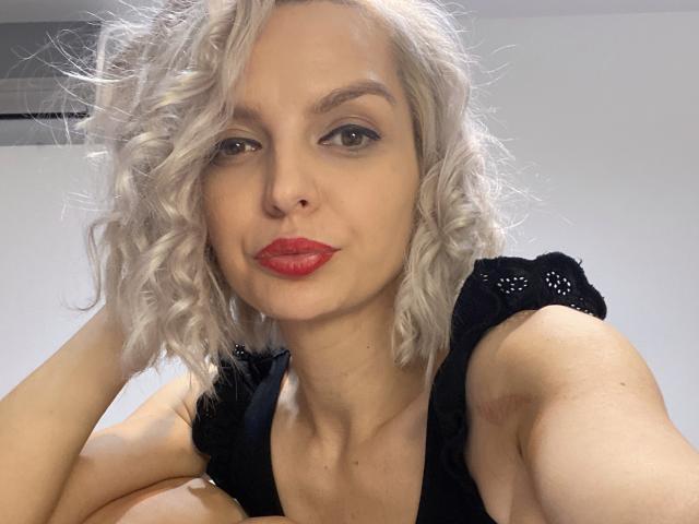 DouceAmelia - Porno na żywo i seks kamera - 30595868