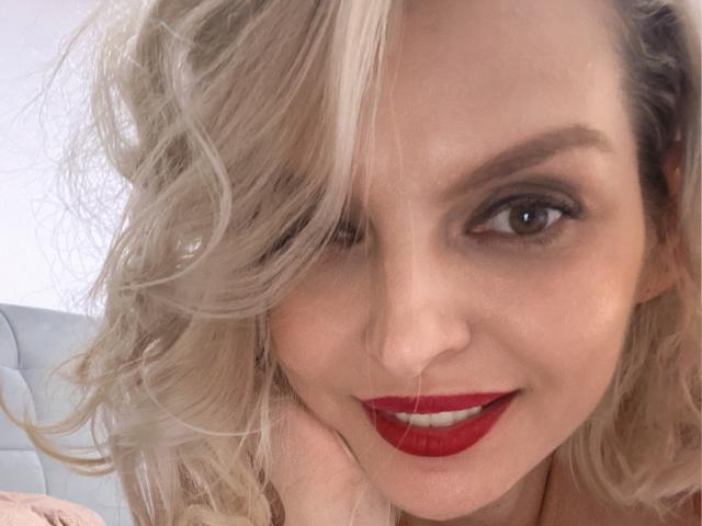 DouceAmelia - Sexe cam en vivo - 30595880