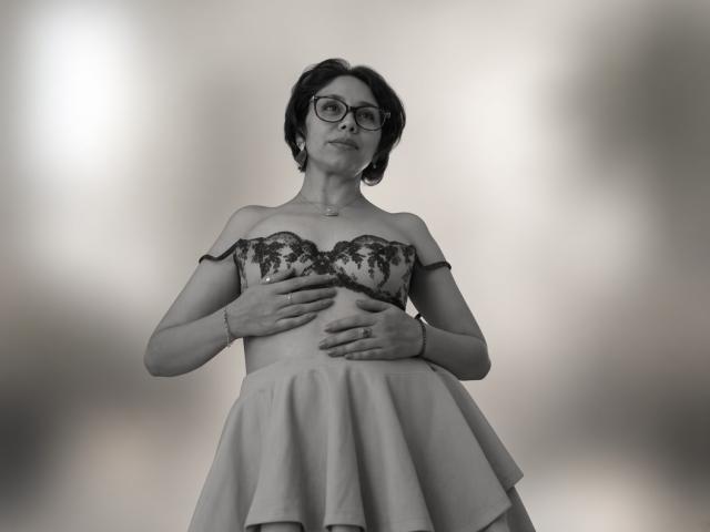 StephanieSun - Live porn &amp; sex cam - 30601709