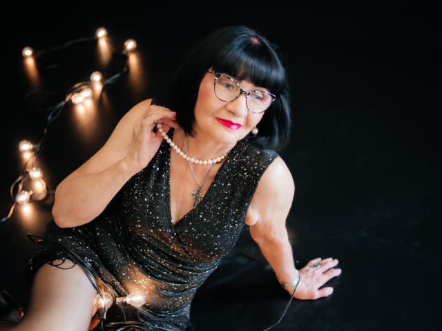 TiniaMartin - Live porn &amp; sex cam - 30602438