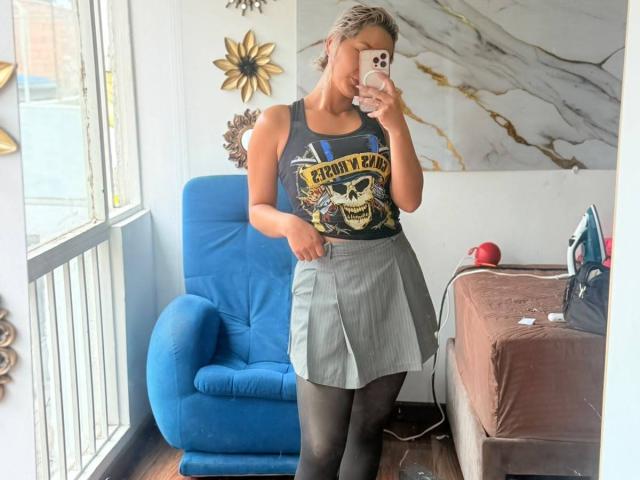 ElenaSaenz - Live sex cam - 30604316