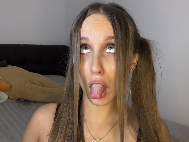 TrissyTerry - Live porn &amp; sex cam - 30607811