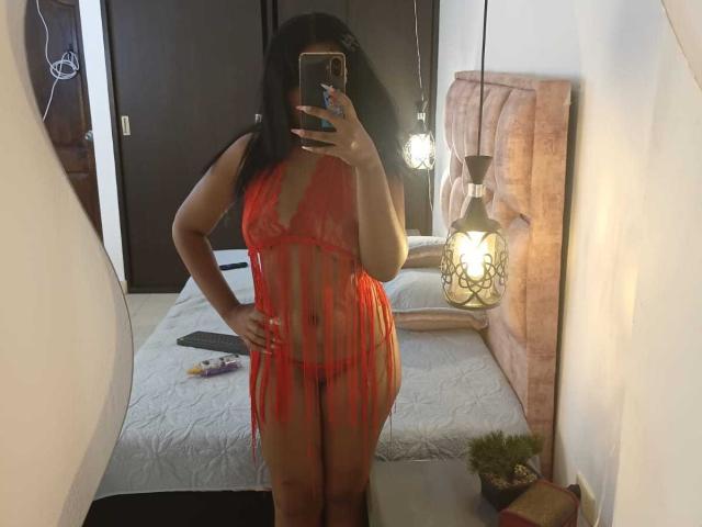 MiaStClaire - Live sex cam - 30608174