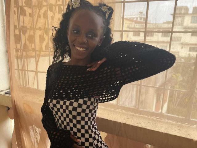 FlexyTracy - Live porn &amp; sex cam - 30610391