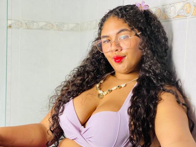 AshelyJenner - Élő pornó és szexkamera - 30613283