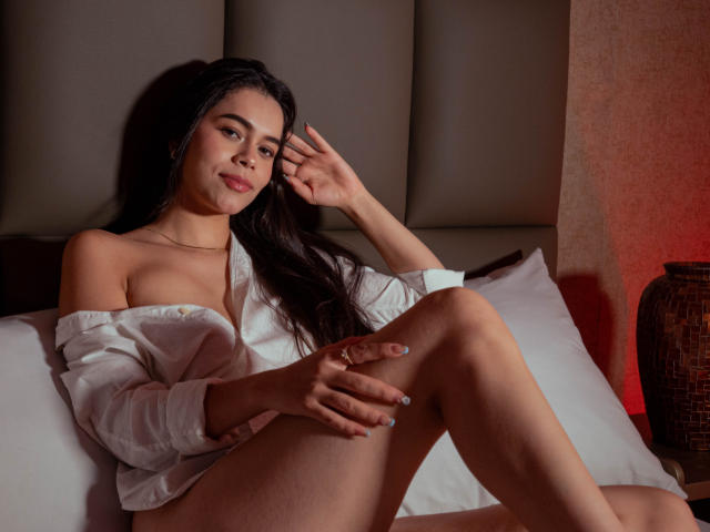 AlanaBlake - Live porn &amp; sex cam - 30617078