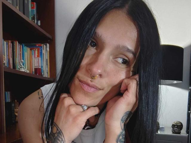 AmelieBlake - Live Sex Cam - 30623426