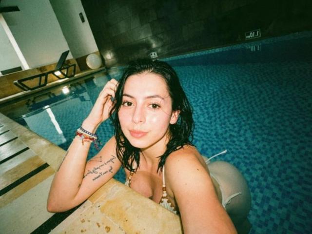 IsabellaJames - Live Sex Cam - 30623873