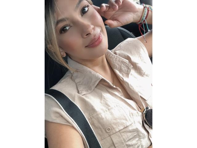 KendraMiler - Live porn &amp; sex cam - 30625328