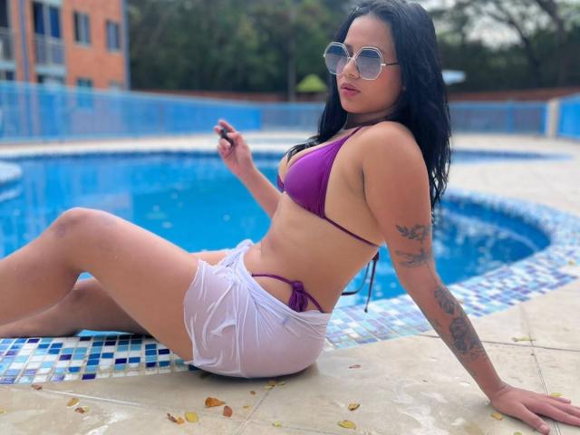 AlanaLuxe - Live Sex Cam - 30625382