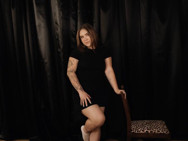 LauraHlot - Live porn &amp; sex cam - 30630170
