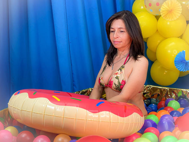 SabinaDeluxe - Sexe cam en vivo - 30630593