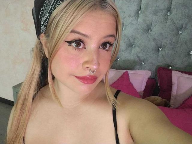 MelaniBecker - Live porn &amp; sex cam - 30633011