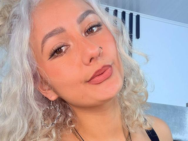 ElenaSaenz - Live porn &amp; sex cam - 30634031