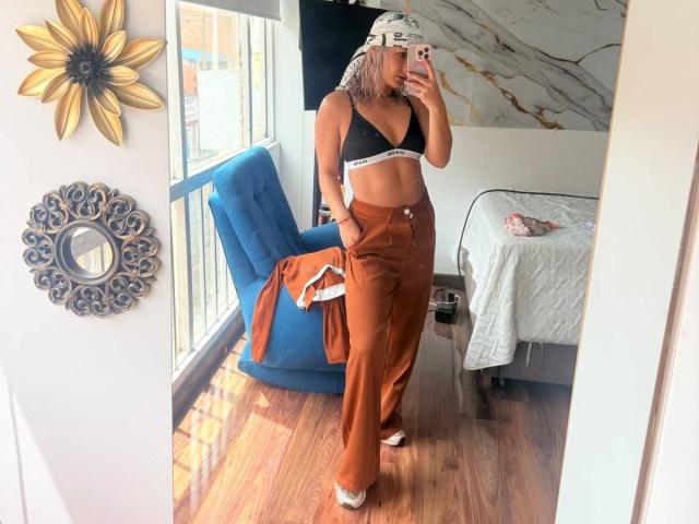 ElenaSaenz - Sexe cam en vivo - 30634040