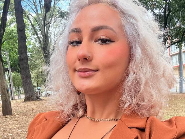 ElenaSaenz - Live porn &amp; sex cam - 30639485