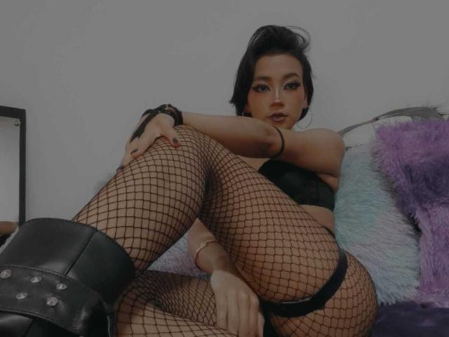 HenutmireRossi - Sexe cam en vivo - 30641306