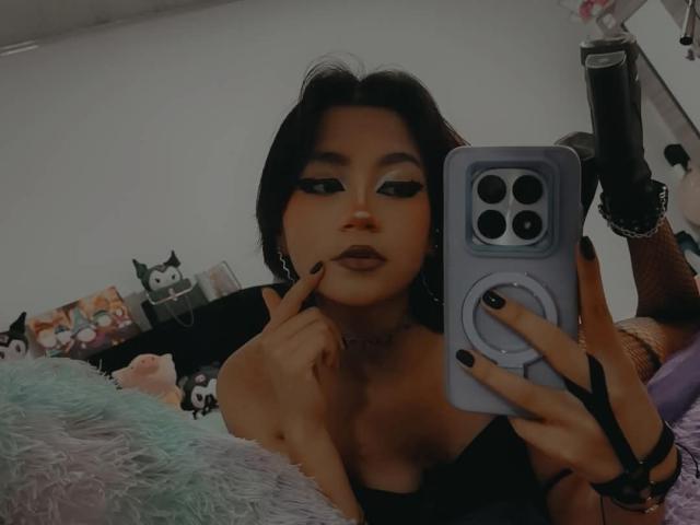 HenutmireRossi - Live sex cam - 30641327