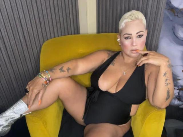 GianellaCox - Live porn &amp; sex cam - 30645872