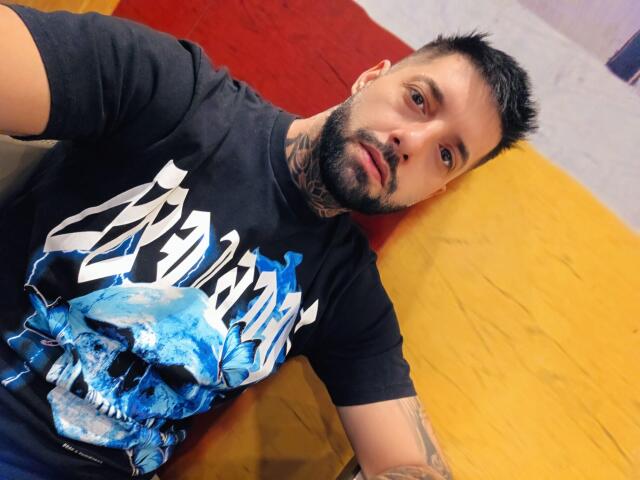 TommyDum - Porno na żywo i seks kamera - 30648512
