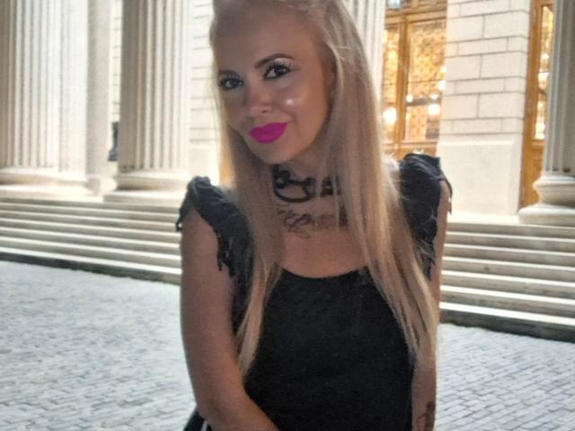 HotAdelayde69 - Live sex cam - 30653792