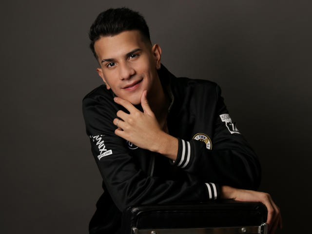 JustinMelendez - Live porn &amp; sex cam - 30661277