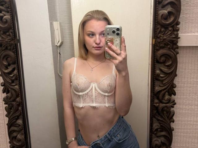 NievesMegee - Live porn &amp; sex cam - 30663371