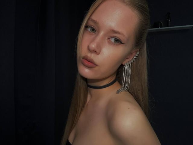 LillianaWhang - Porno na żywo i seks kamera - 30666467