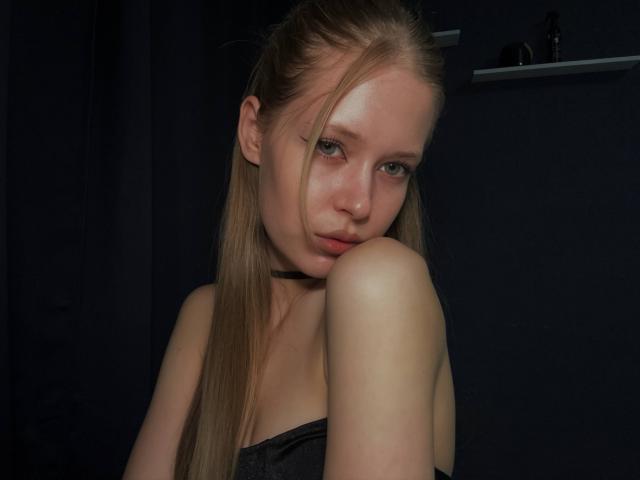 LillianaWhang - Porno na żywo i seks kamera - 30666479