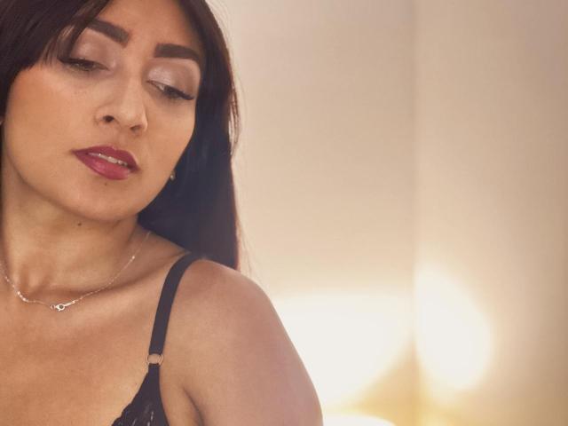 AmeliRoux - Live porn &amp; sex cam - 30670982