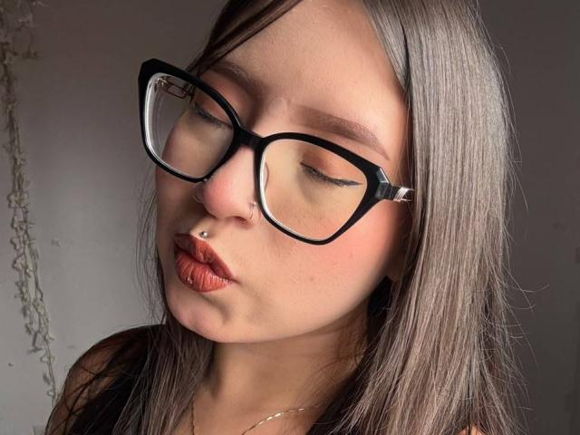 MadeleynRouse - Live porn &amp; sex cam - 30673217