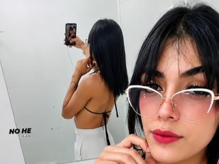 AlexandraBuby Live Chat on XLoveCam