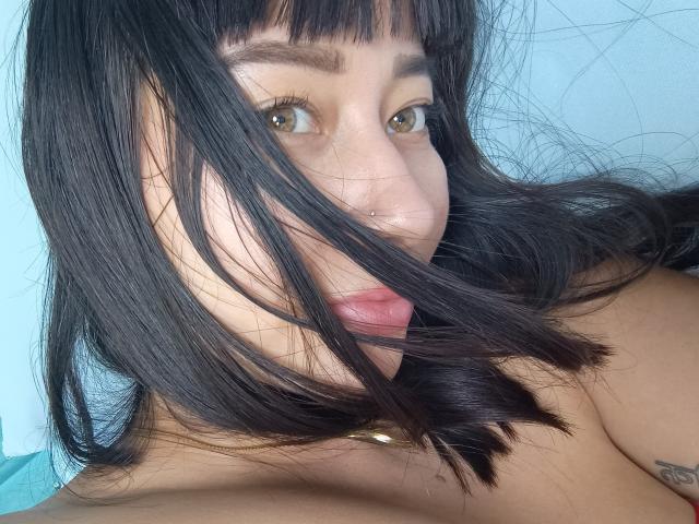 Genesiss - Live sex cam - 30677978