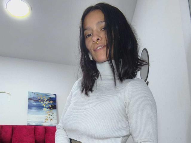 AmelieBlake - Live Sex Cam - 30678920