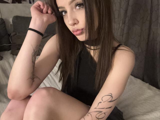 SimonneBrustkern - Live porn &amp; sex cam - 30679601