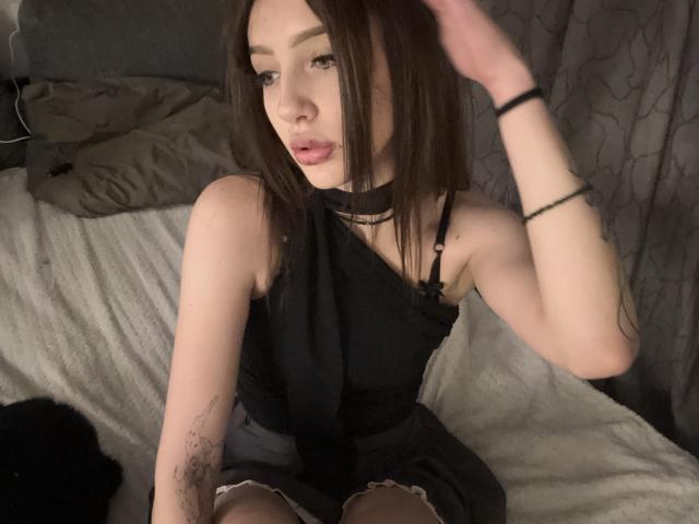 SimonneBrustkern - Live porn &amp; sex cam - 30679685