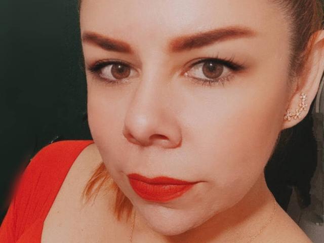 EmiliaMilf - Live sex cam - 30682121