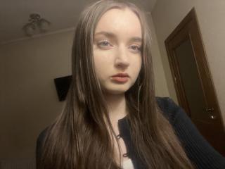 LatoshaGuarin Live Chat on XLoveCam