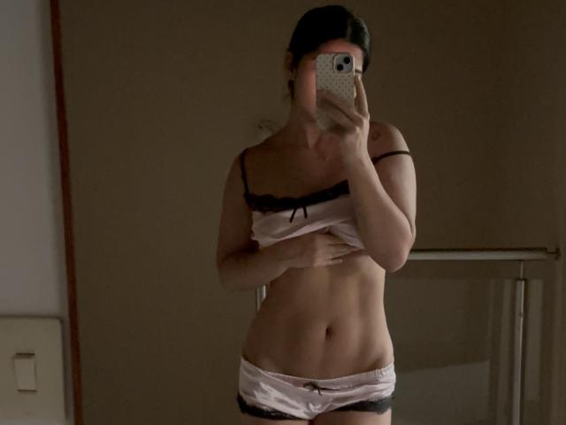ScarlletZhen - Live sex cam - 30686204