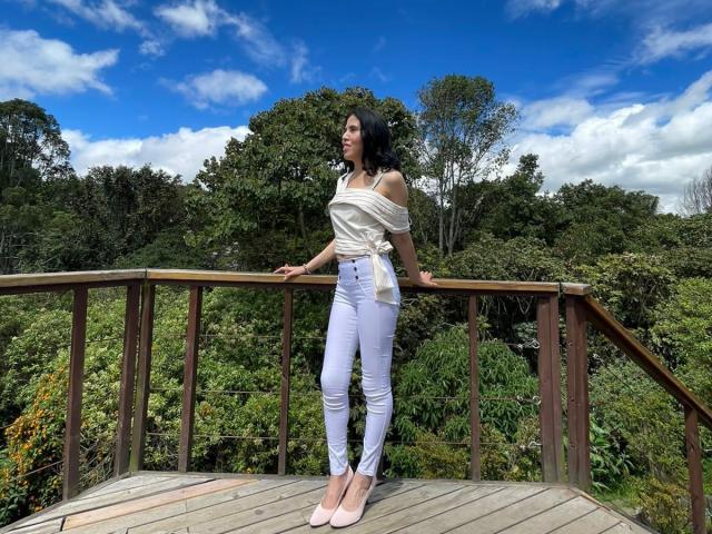 LarisaBrown - Sexe cam en vivo - 30688760