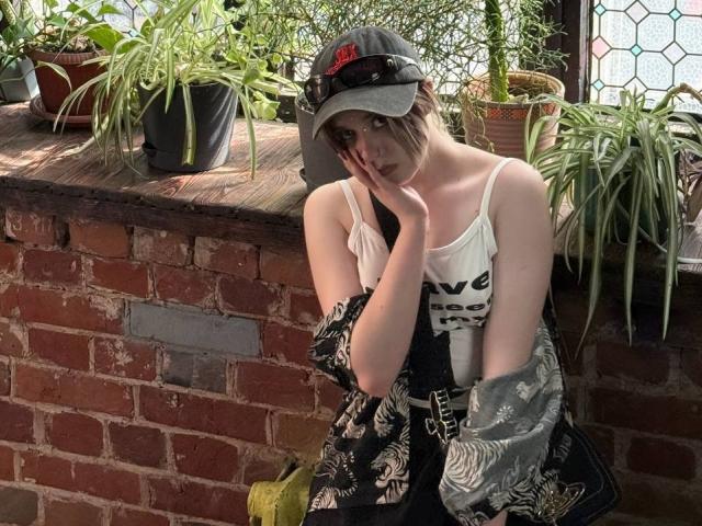 KrystalBerkovitch - Live porn &amp; sex cam - 30688958