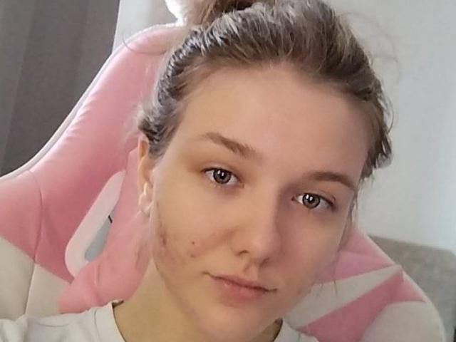 ZoeJackosn - Live sex cam - 30689045