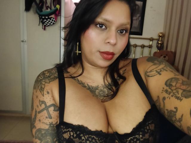 Chili - Élő pornó és szexkamera - 30689702