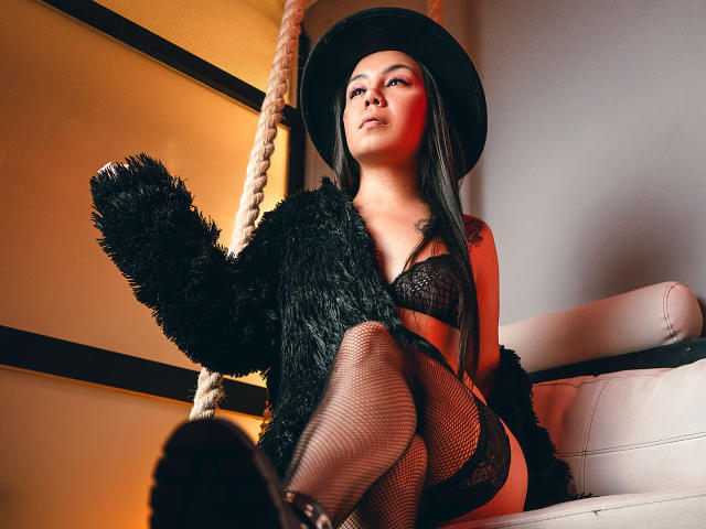 MissCharlotteJolie - Live sex cam - 30690227
