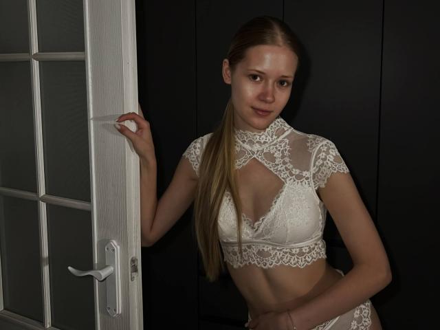 LillianaWhang - Live porn &amp; sex cam - 30693200